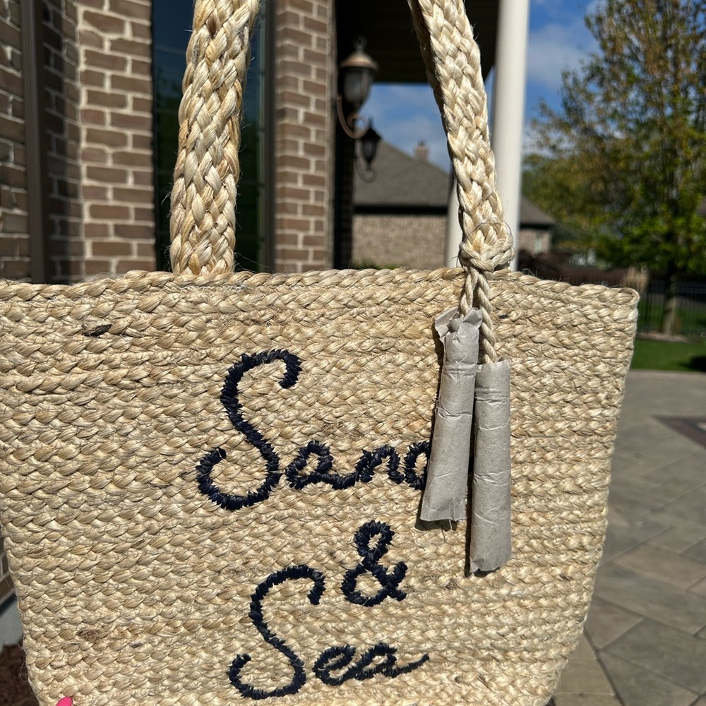 ⭐️NWT⭐️  Sand and Sea woven beach tote